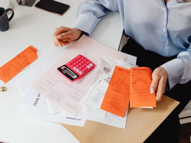 Organiser ses factures et réduire ses dépenses
