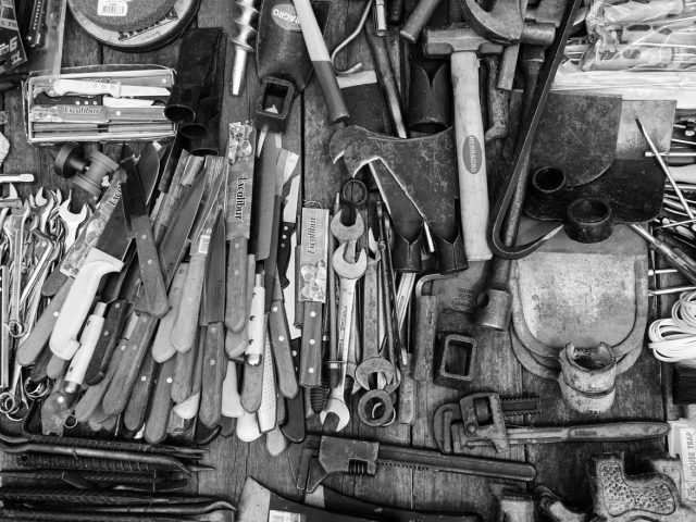 Top 7 outils pour entretenir un petit jardin